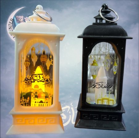 فوانيس مضيئة صغيرة