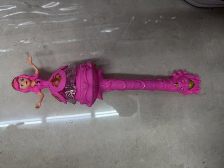 عصي باربي مضيئ