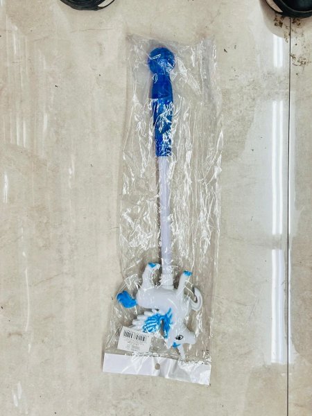 عصي مع بطارية